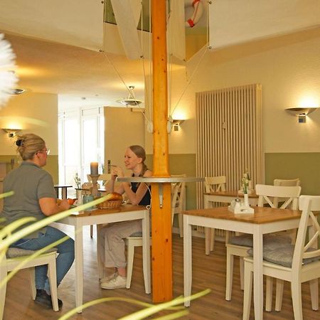 F-1010 Strandhaus Moenchgut Bed&Breakfast Dz 27 Terrasse, Strandnah, Inkl Fruehstueck Lobbe Esterno foto