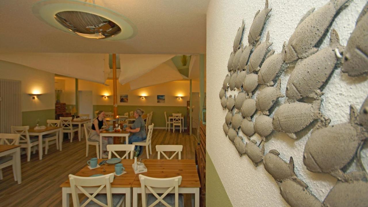 F-1010 Strandhaus Moenchgut Bed&Breakfast Dz 27 Terrasse, Strandnah, Inkl Fruehstueck Lobbe Esterno foto