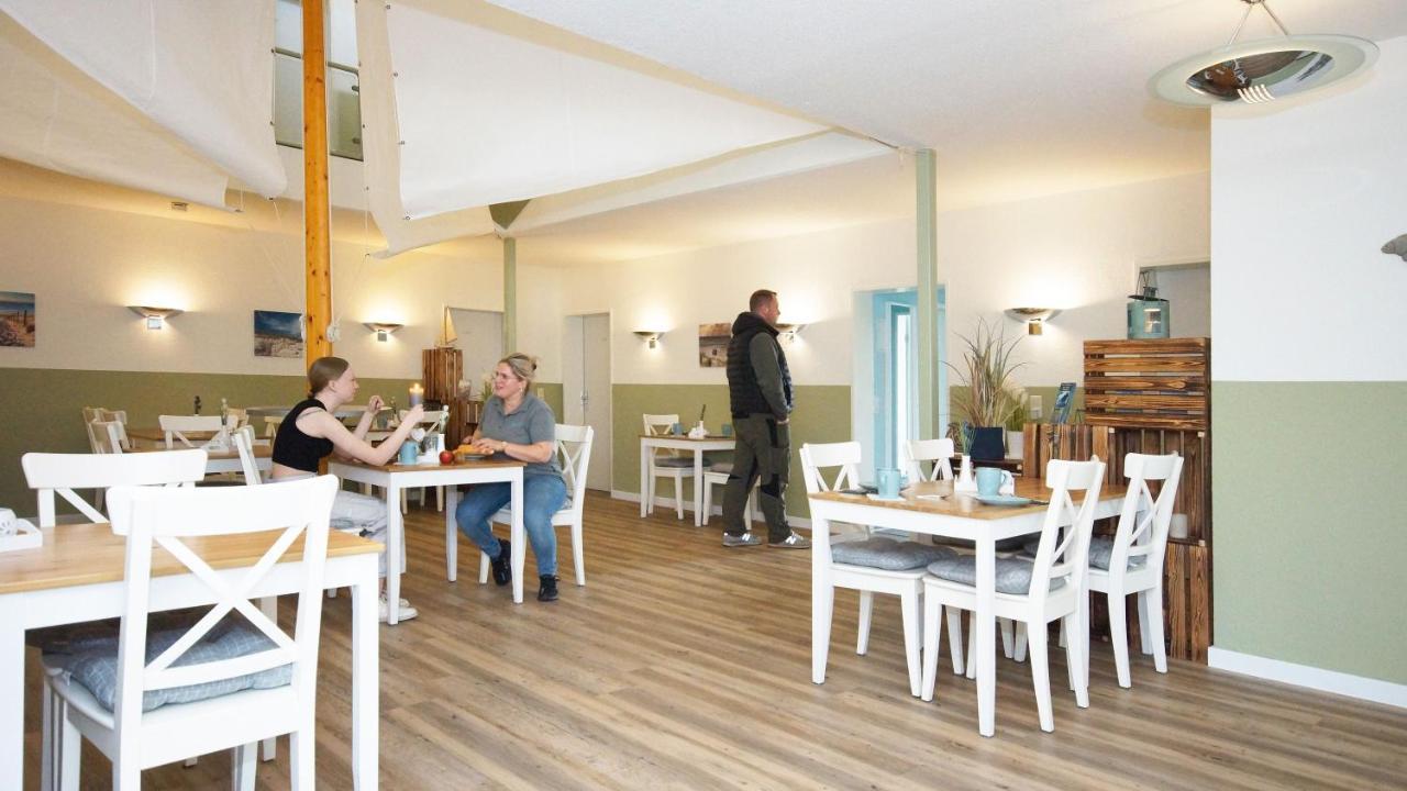 F-1010 Strandhaus Moenchgut Bed&Breakfast Dz 27 Terrasse, Strandnah, Inkl Fruehstueck Lobbe Esterno foto