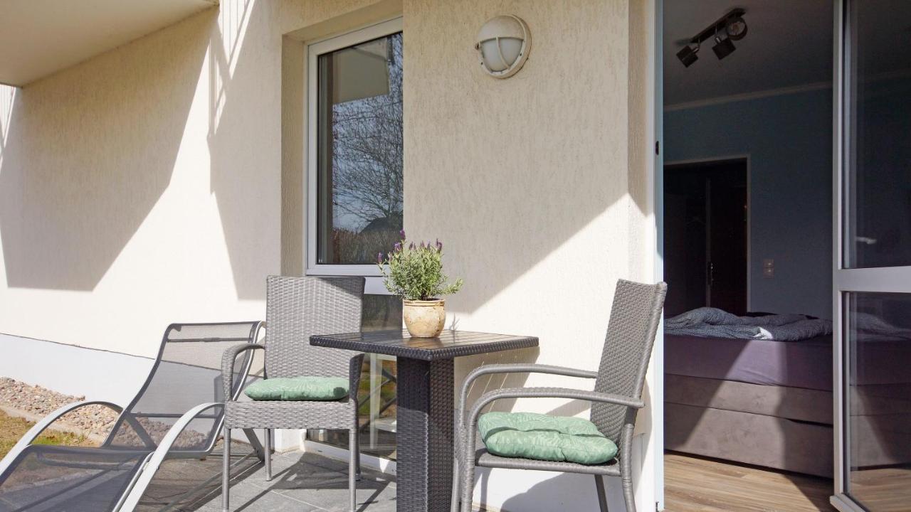 F-1010 Strandhaus Moenchgut Bed&Breakfast Dz 27 Terrasse, Strandnah, Inkl Fruehstueck Lobbe Esterno foto